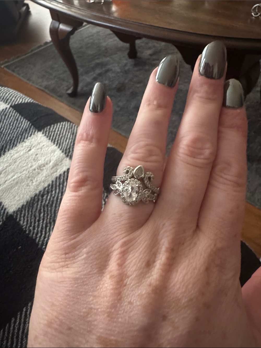 Sterling Silver Vintage-Style Clear Stone Ring - Silver